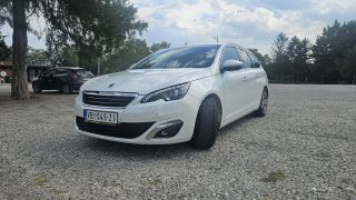 Peugeot 308 1.6 HDI ALLURE 2015. Peugeot 308 1.6 HDI ALLURE 2015.