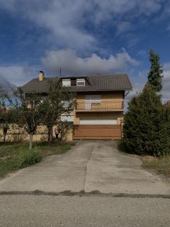 Двухэтажный дом в селе Станишич Двухэтажный дом в селе Станишич