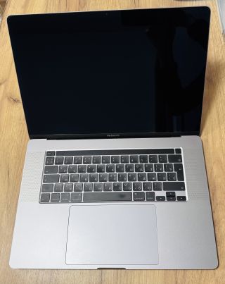 MacBook Pro 16 (2019) 16 Gb / SSD 1Tb MacBook Pro 16 (2019) 16 Gb / SSD 1Tb