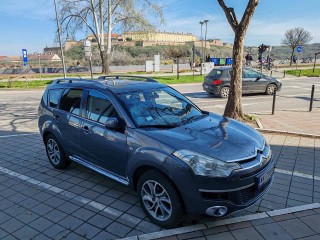 Продам автомобиль Citroen C-Crosser Продам автомобиль Citroen C-Crosser