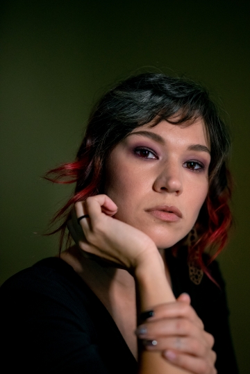 Визажист - бровист