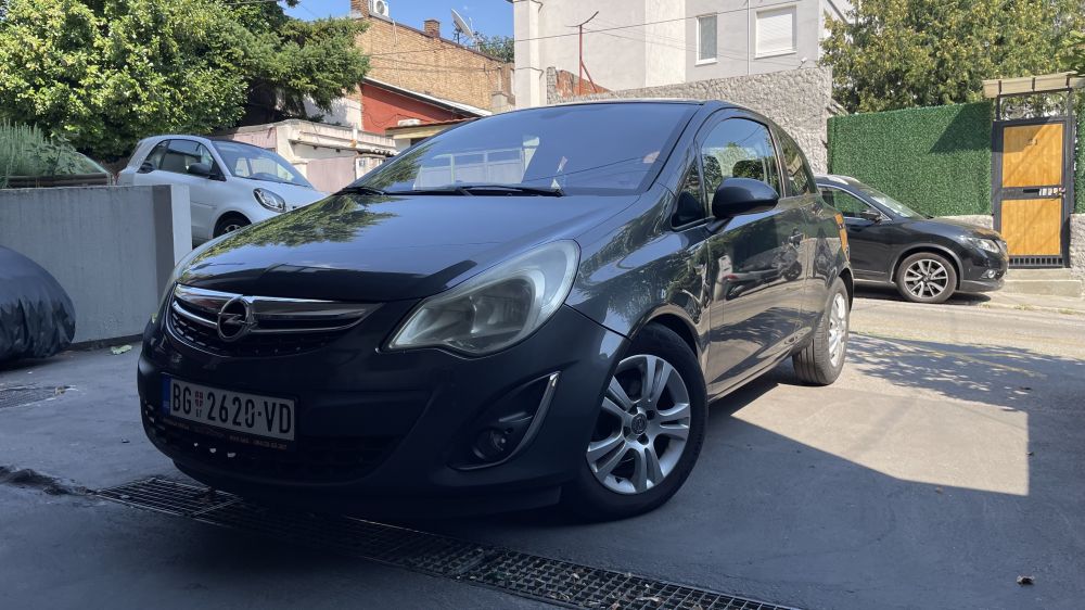 Opel Corsa 2011 г.в., 1.3 CDTI, 3-дверная. 